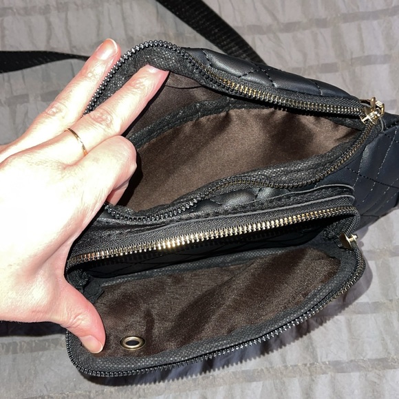 Black Crossbody - Picture 2 of 3